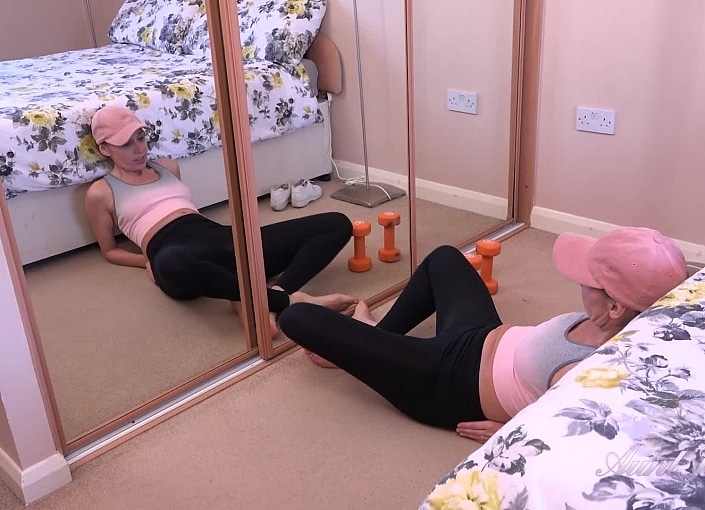 Chloe Workout and Mirror Masturbation