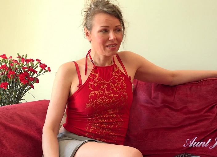 Auntie Alexia Seduction & Jerk Off Instruction