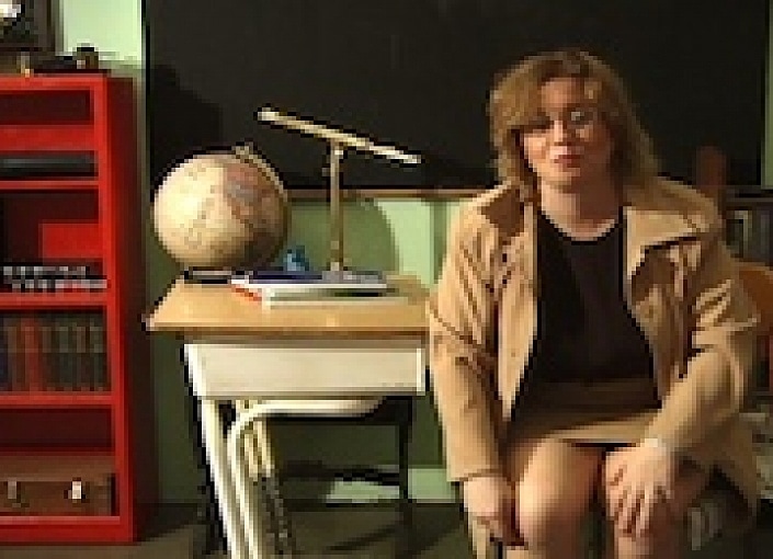 Martinique Stuff a Big Dildo in Her Big Pussy