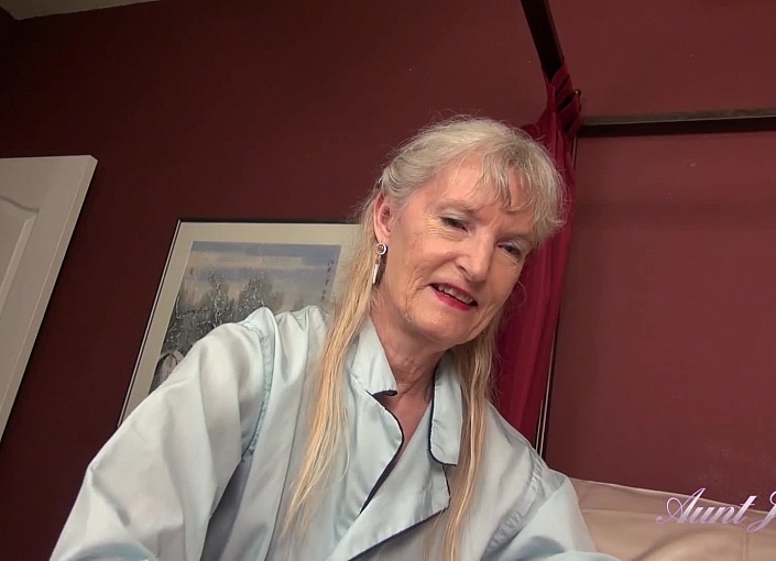 Diane POV Fucking and Vibrator Play