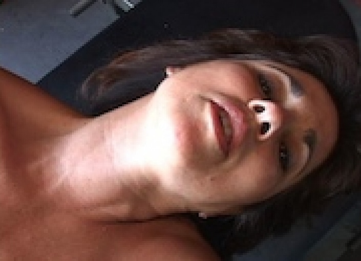 Hot MILF Toni Works It at the Gym