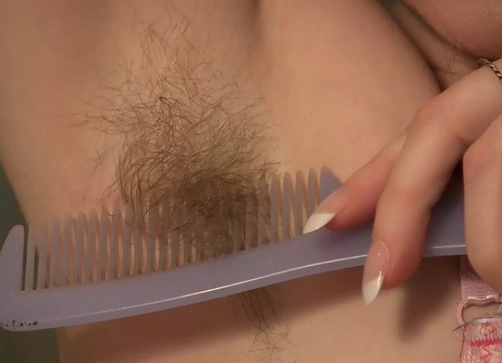 Tink Brushes Her Hair