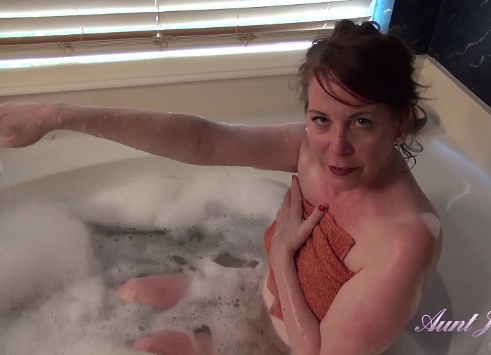 Joining Auntie Brie in the Bathtub