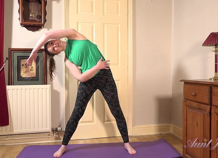 Aurora Works Out, Then Strips & Masturbates